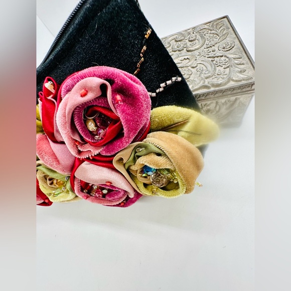 Vintage Mary Frances Mini Hand Bag - Picture 16 of 17